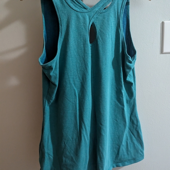 Teal North face tank top size large - Picture 3 of 3